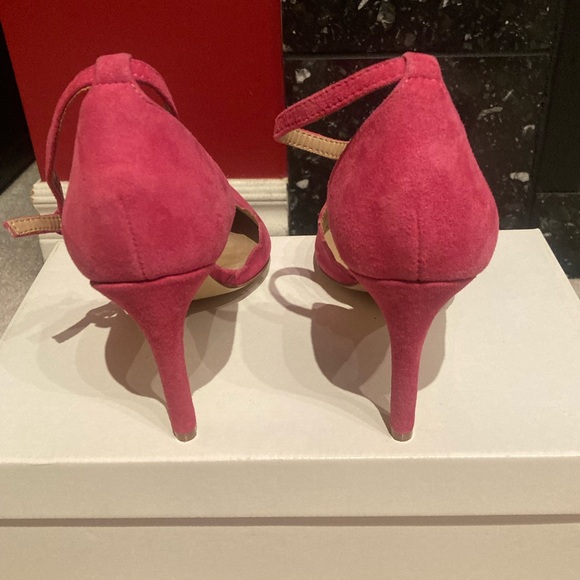 Adrienne Vittadini Fuchsia Pink Suede Shoe with Ankle Strap - Picture 4 of 5